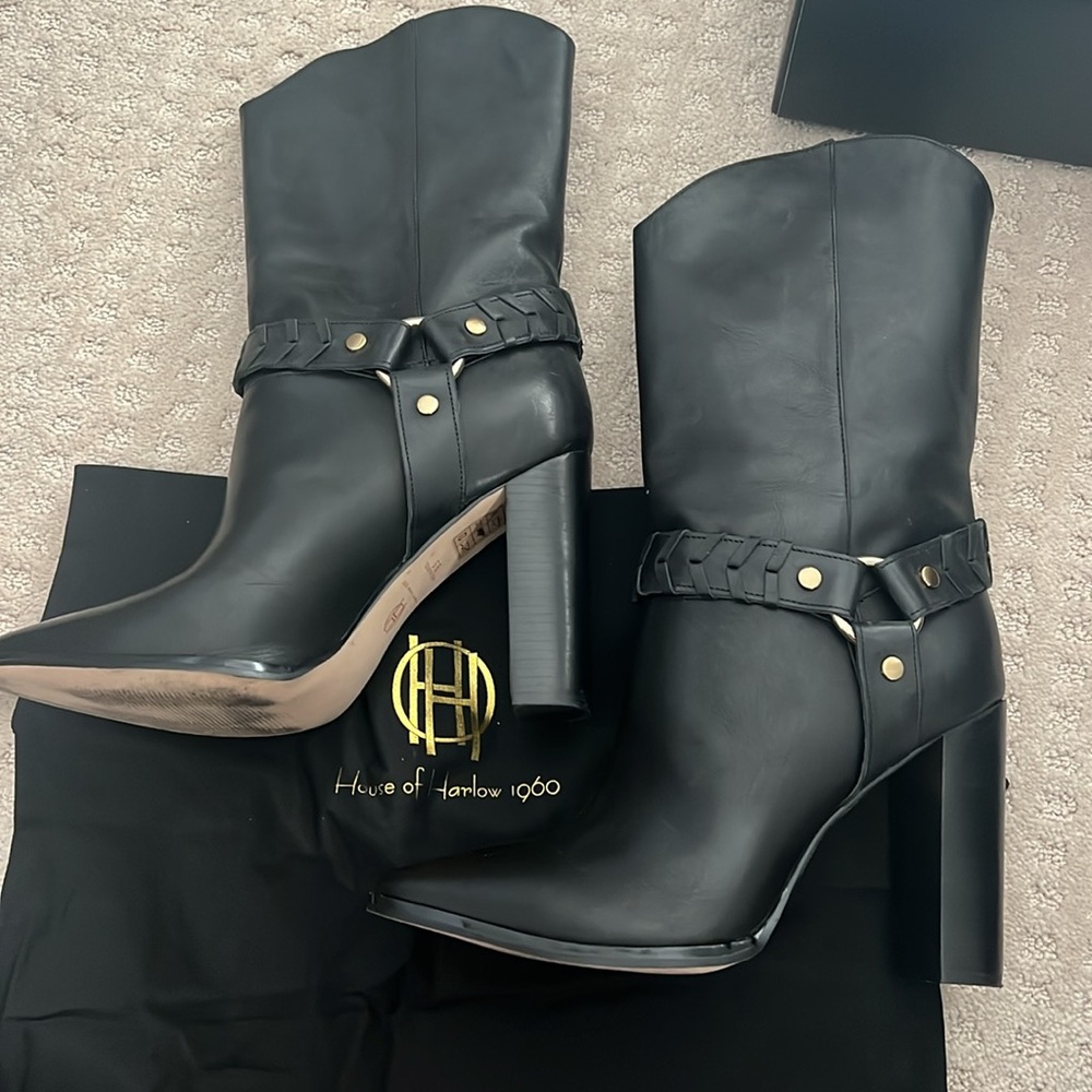 House of Harlow Amelia boot 9.5